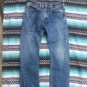 Vintage Levi’s 505 32 x 32 fits SMALL